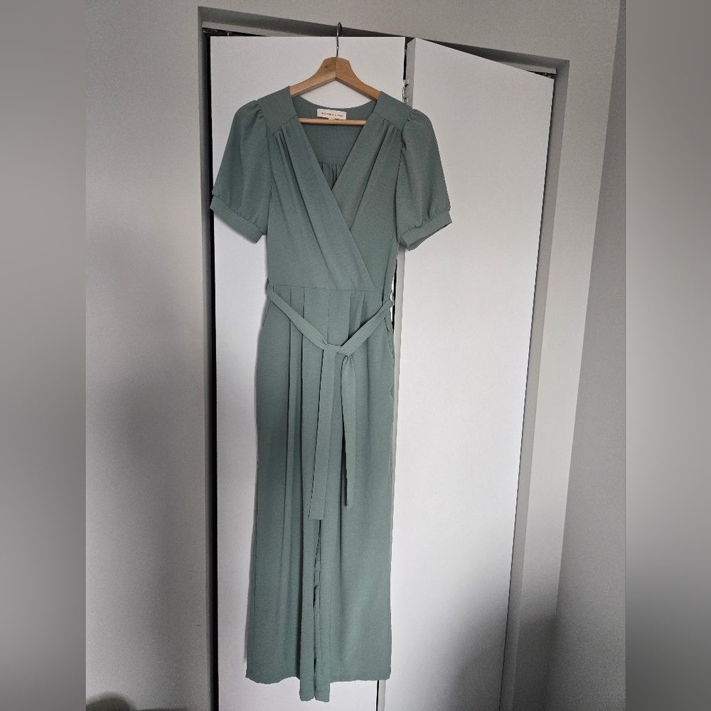 Elegant Green Jumpsuit